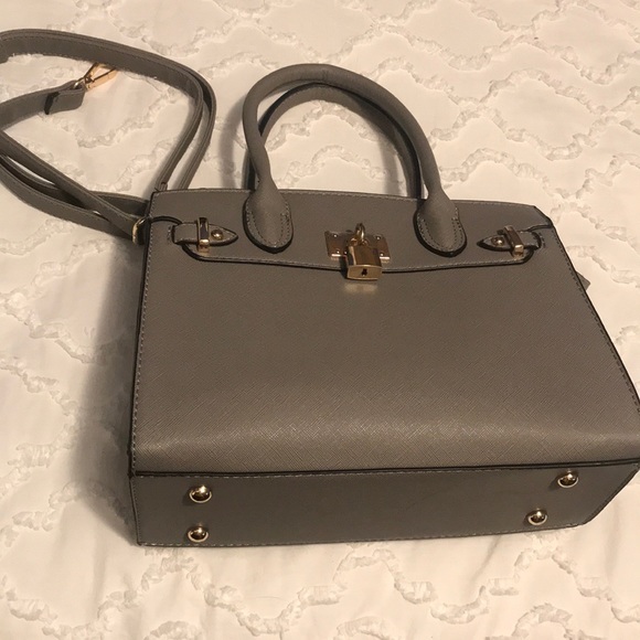 None Handbags - Purse **MAKE AN OFFER**